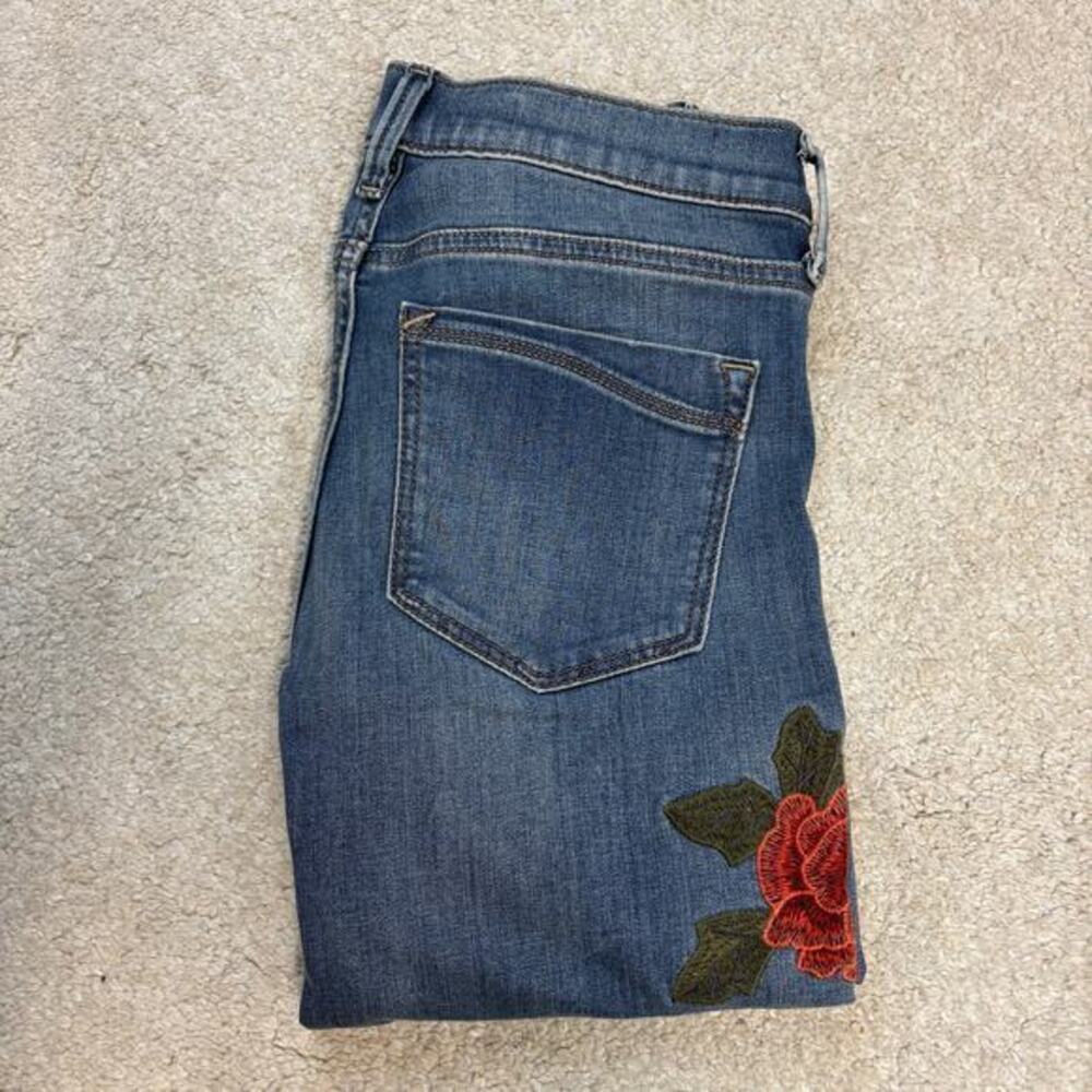 Express Mid-Rise Ankle Legging Jeans Medium Wash Embroidered Flowers Size 4